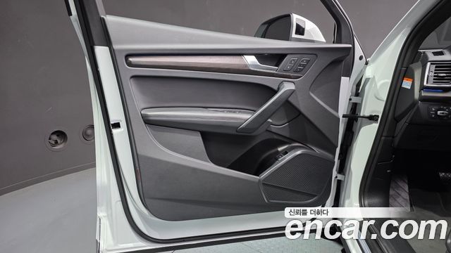 Audi Q5 2023 — photo 14