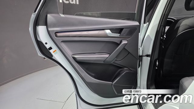 Audi Q5 2023 — photo 15