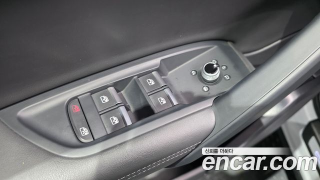 Audi Q5 2023 — photo 30