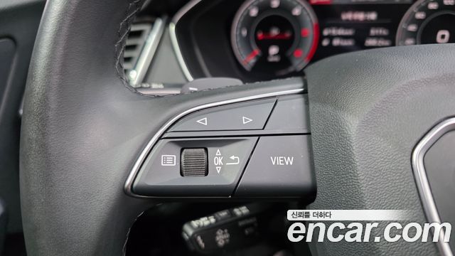 Audi Q5 2023 — photo 32