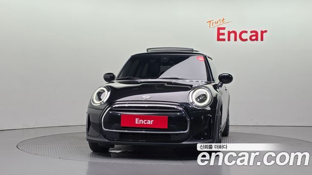 Mini Cooper 2024 — photo 3