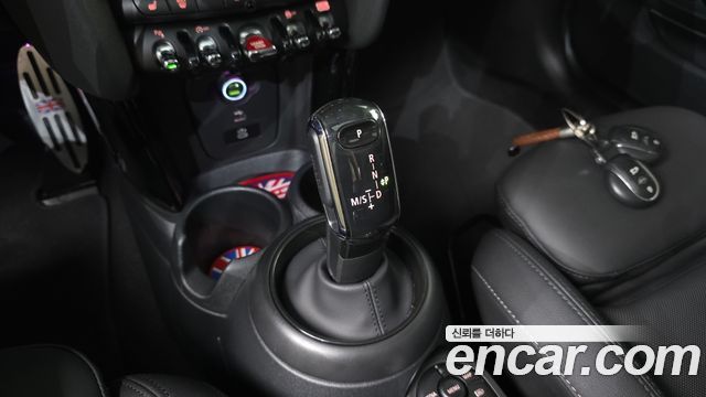 Mini Cooper 2024 — photo 12