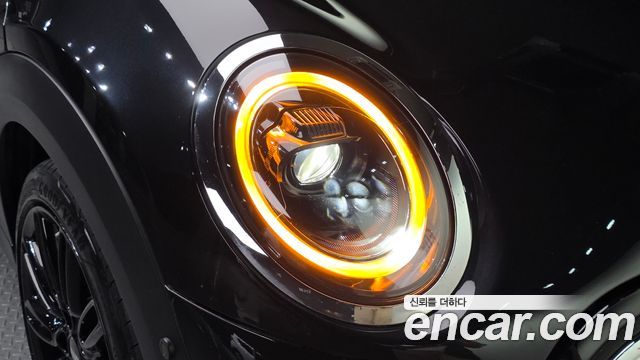 Mini Cooper 2024 — photo 8