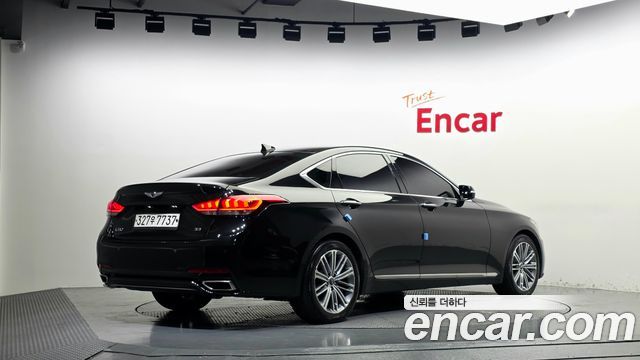 Genesis G80 2018 — photo 2