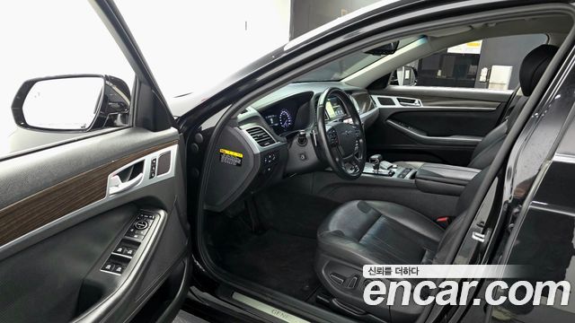 Genesis G80 2018 — photo 17