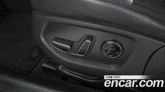 Genesis G80 2018 — photo 31