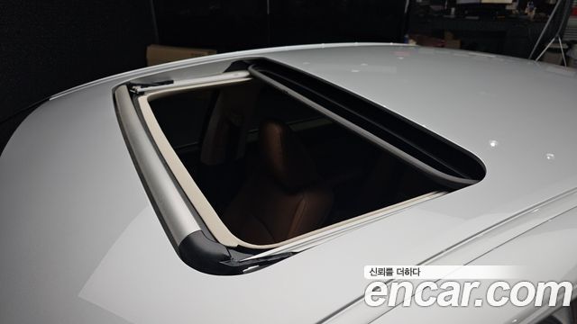 Lexus ES 2016 — photo 19