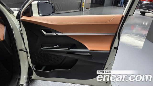 KG Mobility Torres 2023 — photo 15