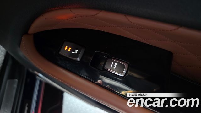 KG Mobility Rexton 2018 — photo 24