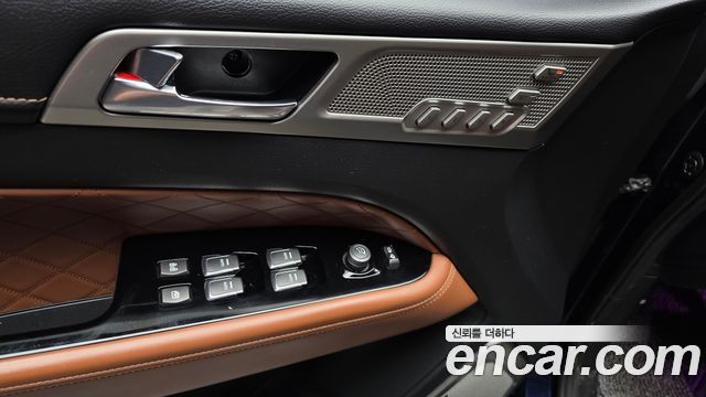 KG Mobility Rexton 2018 — photo 28