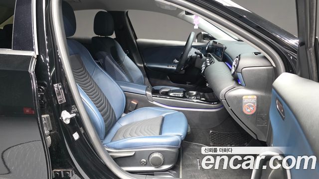 Mercedes-Benz A-Class 2020 — photo 17