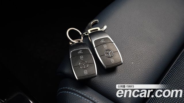 Mercedes-Benz A-Class 2020 — photo 23