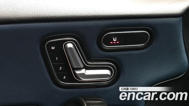 Mercedes-Benz A-Class 2020 — photo 25