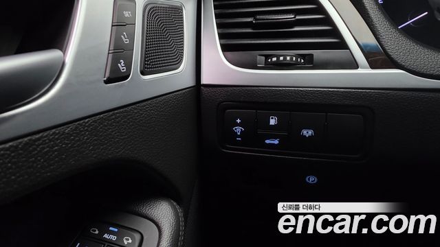 Hyundai Genesis 2016 — photo 19