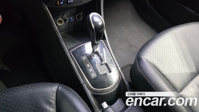 Hyundai Accent 2016 — photo 12