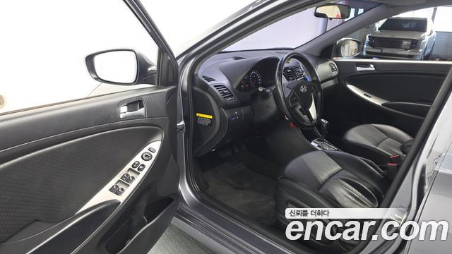 Hyundai Accent 2016 — photo 13
