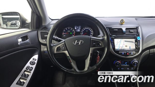 Hyundai Accent 2016 — photo 18