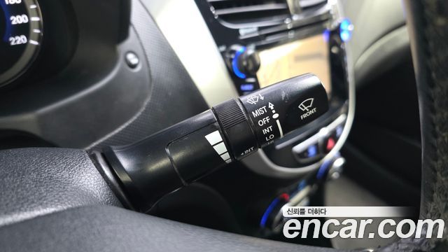 Hyundai Accent 2016 — photo 25