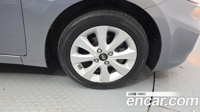 Hyundai Accent 2016 — photo 7
