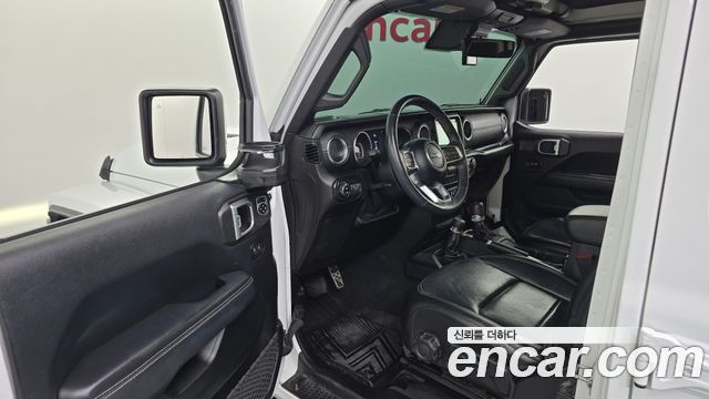 Jeep Wrangler 2019 — photo 13