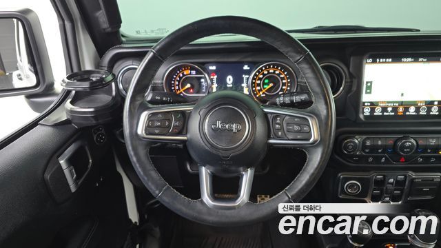 Jeep Wrangler 2019 — photo 19