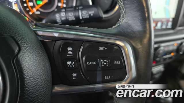 Jeep Wrangler 2019 — photo 22