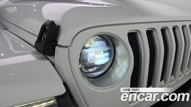 Jeep Wrangler 2019 — photo 8