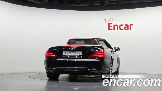 Mercedes-Benz SL-Class 2018 — photo 4