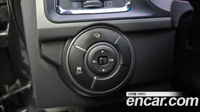 KG Mobility KORANDO 2018 — photo 25