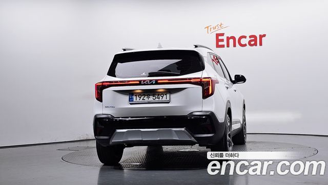 Kia Seltos 2023 — photo 4