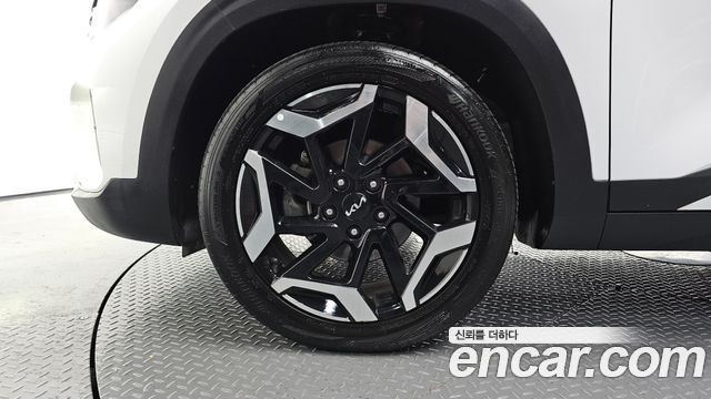 Kia Seltos 2023 — photo 5
