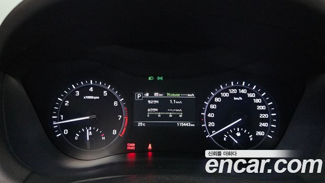 Genesis G80 2017 — photo 11