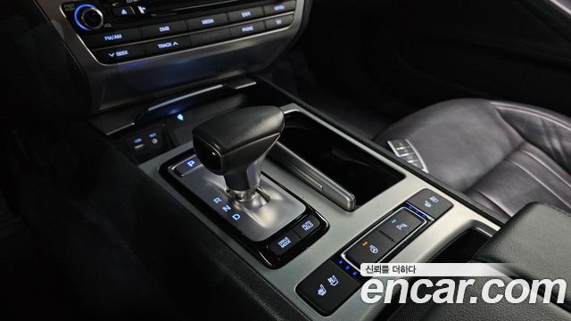 Genesis G80 2017 — photo 12