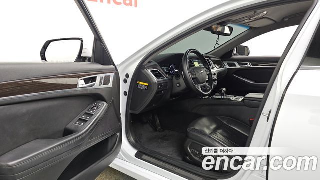 Genesis G80 2017 — photo 13