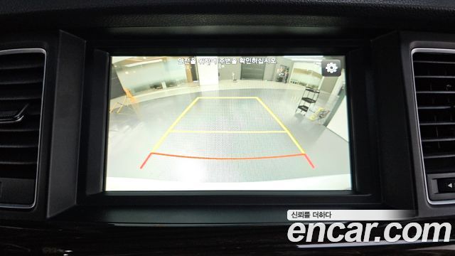 Genesis G80 2017 — photo 21