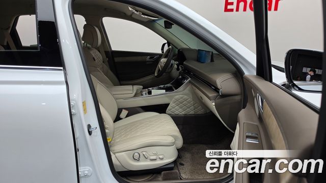 Genesis GV80 2023 — photo 11