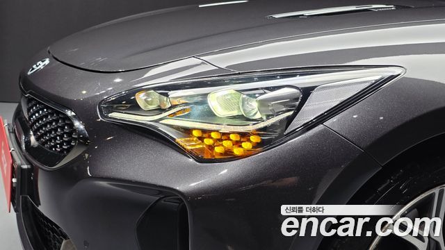 Kia Stinger 2020 — photo 8