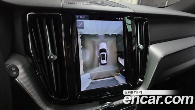 Volvo XC60 2022 — photo 22