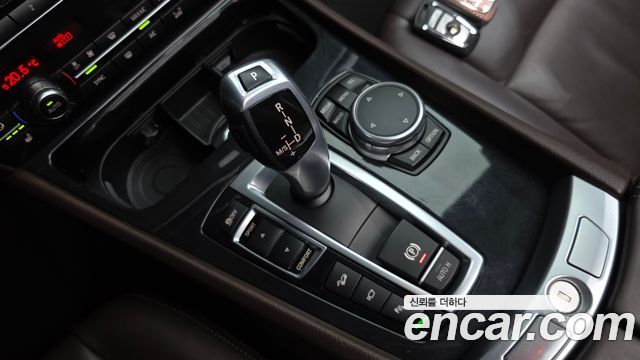 BMW Gran Turismo 2016 — photo 12