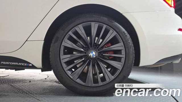 BMW Gran Turismo 2016 — photo 7