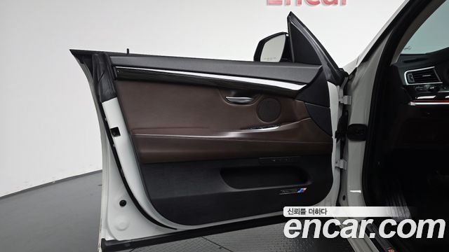 BMW Gran Turismo 2016 — photo 14