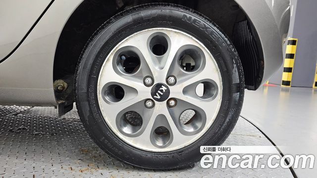 Kia morning 2012 — photo 7