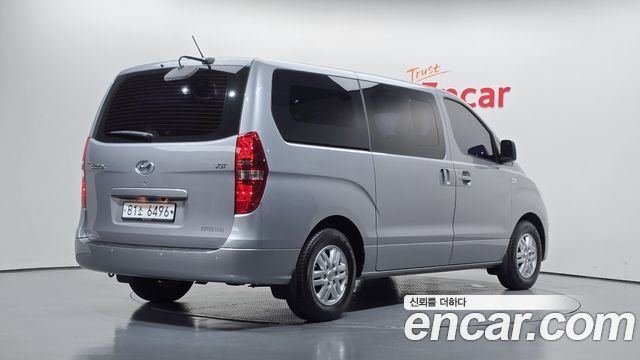 Hyundai Starex 2018 — photo 2