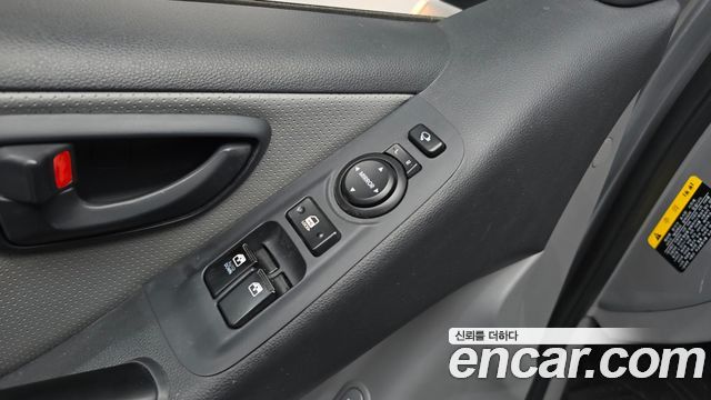 Hyundai Starex 2018 — photo 16