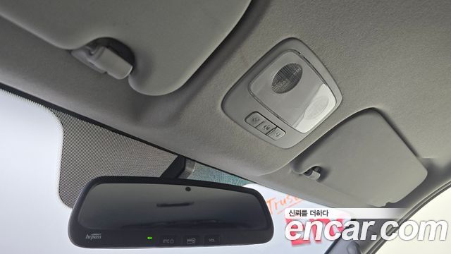 Hyundai Starex 2018 — photo 19