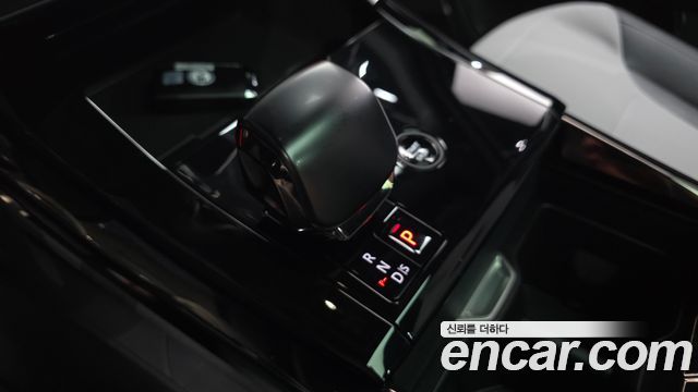 Land Rover Range Rover Sport 2026 — photo 9