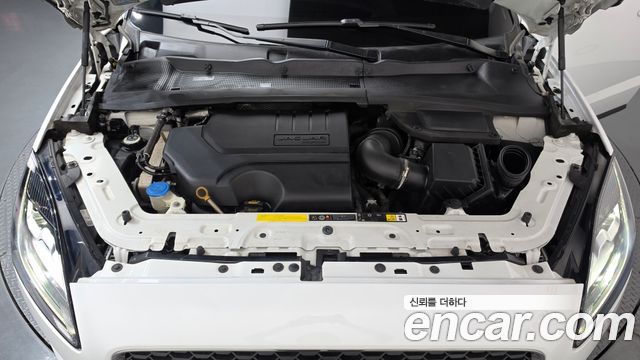 Jaguar E-PACE 2019 — photo 6