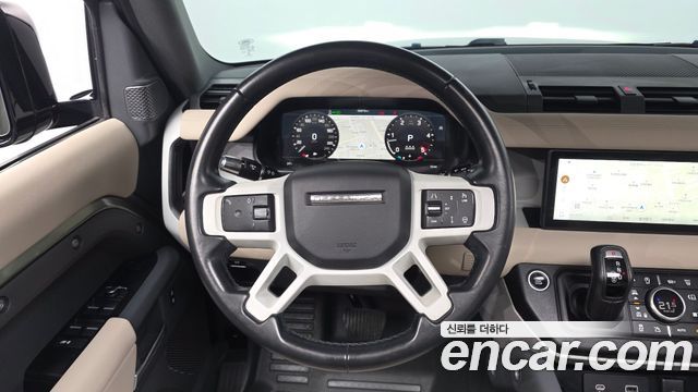 Land Rover Defender 2022 — photo 13