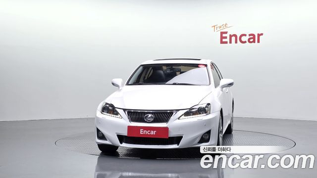 Lexus IS 2011 — photo 3