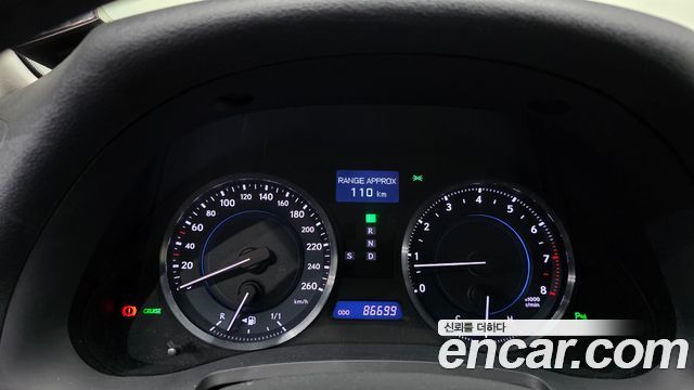 Lexus IS 2011 — photo 8